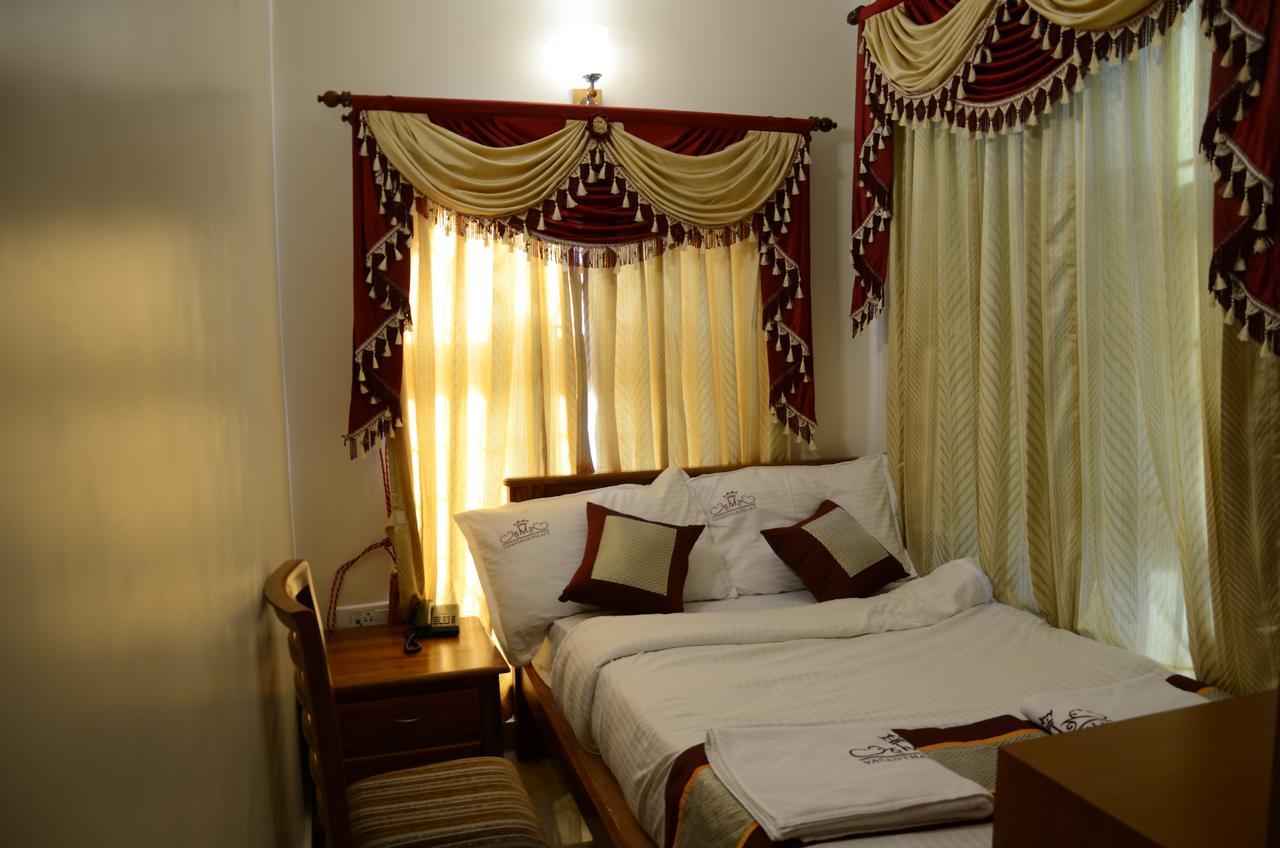 Hotel Vasantham Palace Ooty Dış mekan fotoğraf