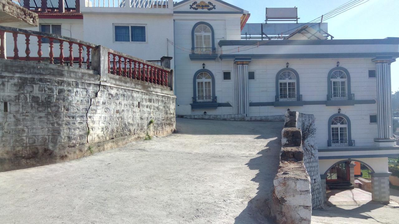 Hotel Vasantham Palace Ooty Dış mekan fotoğraf